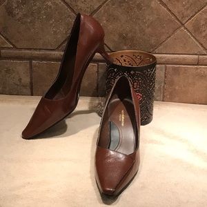 Liz Claiborne Flex brown pumps
